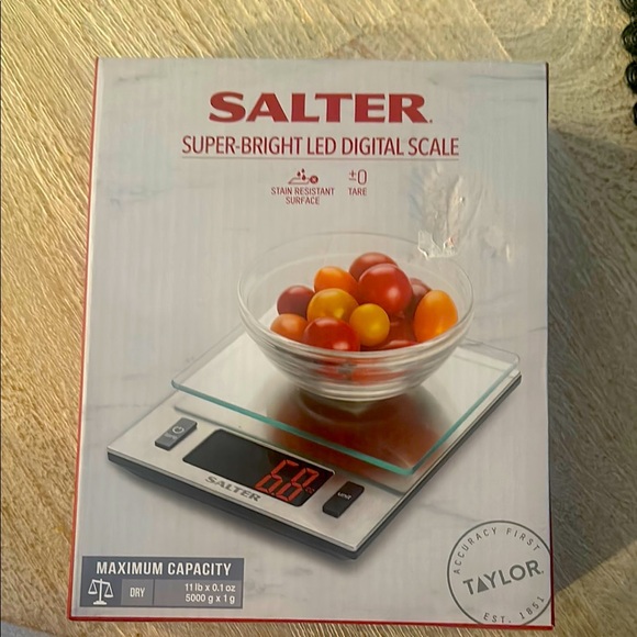 Salter LED Digital Kitchen Scale - Picture 1 of 3